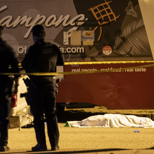 Γνωστός στις αρχές ο οδηγός που έπεσε με το ΙΧ πάνω σε πλήθος – Τουλάχιστον 9 νεκροί