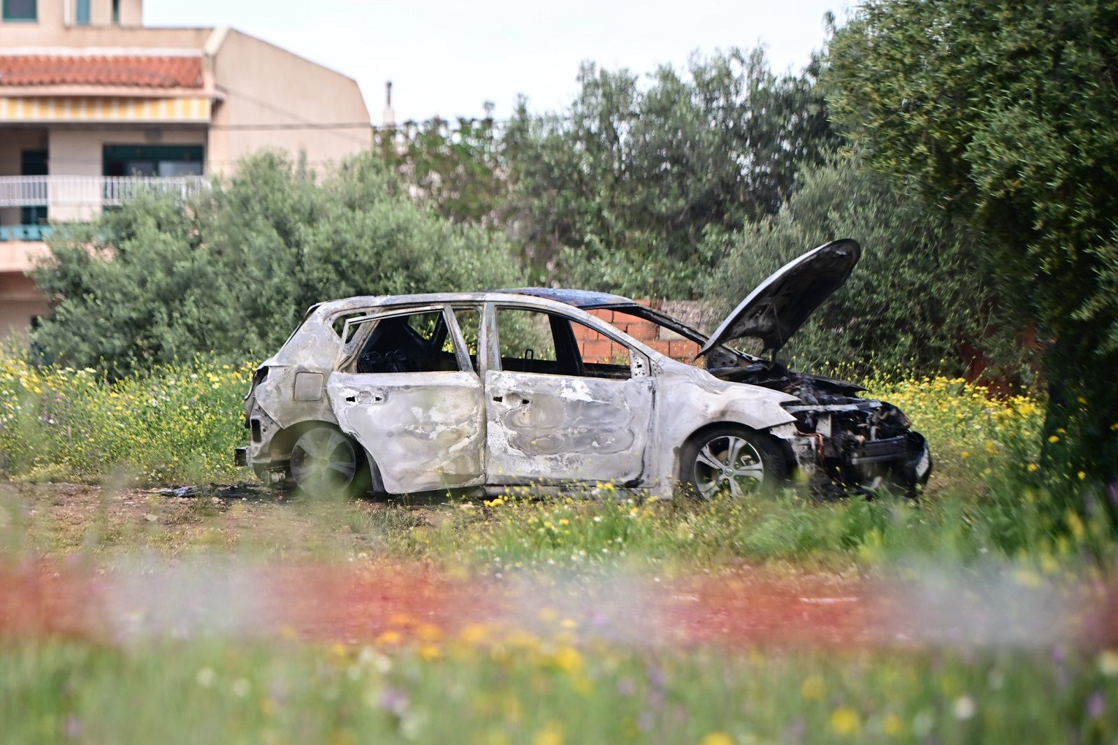 Πυροβολισμοί στο Χαλάνδρι έξω από ιατρικό κέντρο. Ένας νεκρός.