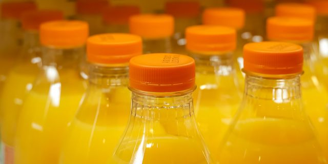 Από μοτοσικλέτες μέχρι χυμό πορτοκάλι – Ποια προϊόντα των ΗΠΑ πλήττονται από τους δασμούς της ΕΕ