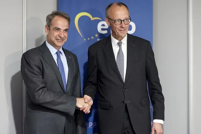Ο “λαβωμένος” Μερτς και η επόμενη ημέρα στις σχέσεις Ελλάδας-Γερμανίας