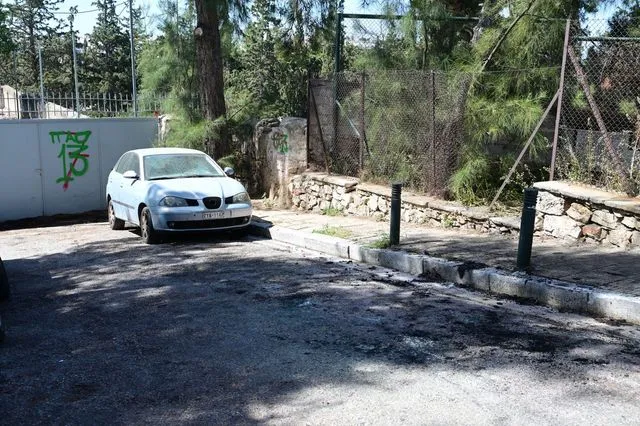 Μετς: Μυστήριο με την απανθρακωμένη σορό άνδρα – Τι ψάχνουν οι αρχές