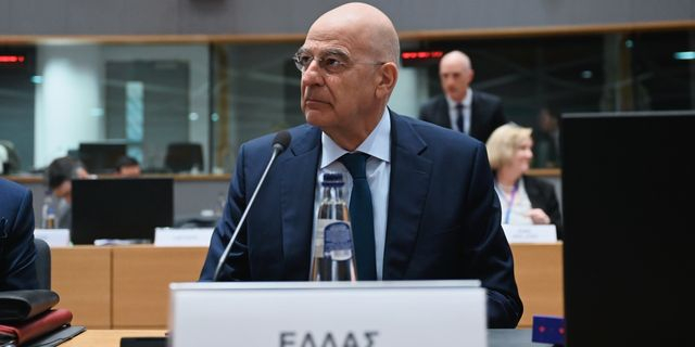 Δένδιας: Αλλαγή δόγματος στο Πολεμικό Ναυτικό