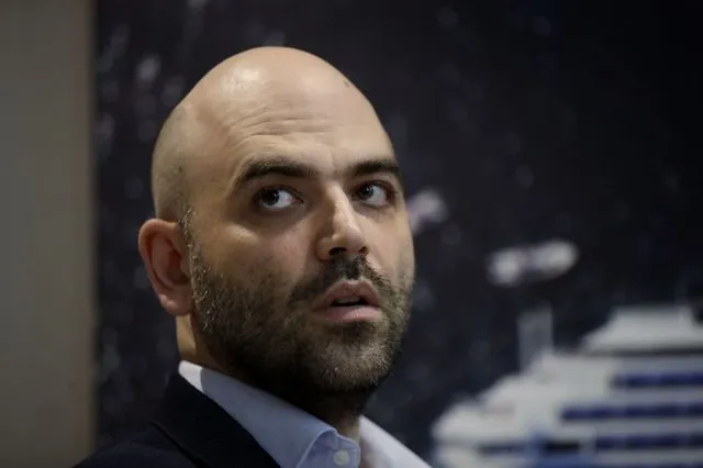 Ρομπέρτο Σαβιάνο: Συγκλονίζει ο γνωστός συγγραφέας – “Μου είναι αδύνατον να ζω χωρίς φάρμακα”