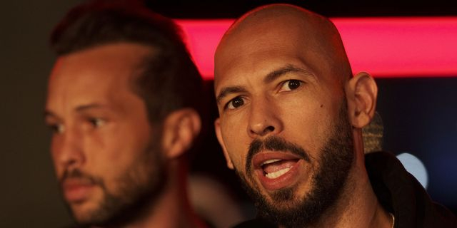Ηνωμένο Βασίλειο: Οι αδελφοί Tate κατηγορούνται για βιασμό και trafficking