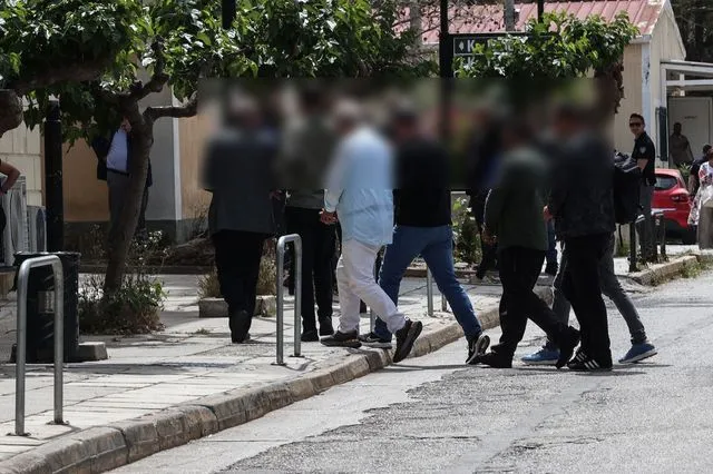 Ελληνικό Κτηματολόγιο: Σε αργία όλοι οι εμπλεκόμενοι υπάλληλοι στην υπόθεση διαφθοράς