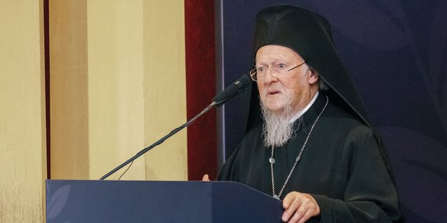 Απονομή του βραβείου “Οικουμενικός Πατριάρχης Βαρθολομαίος” στον Γιώργο Παπαλιάρη