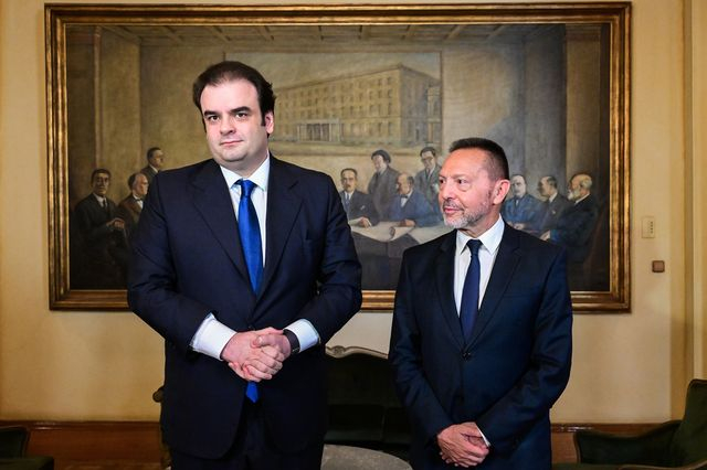 Σύσκεψη Πιερρακάκη-Στουρνάρα: “Υπάρχουν θετικές εξελίξεις στην ελληνική οικονομία”