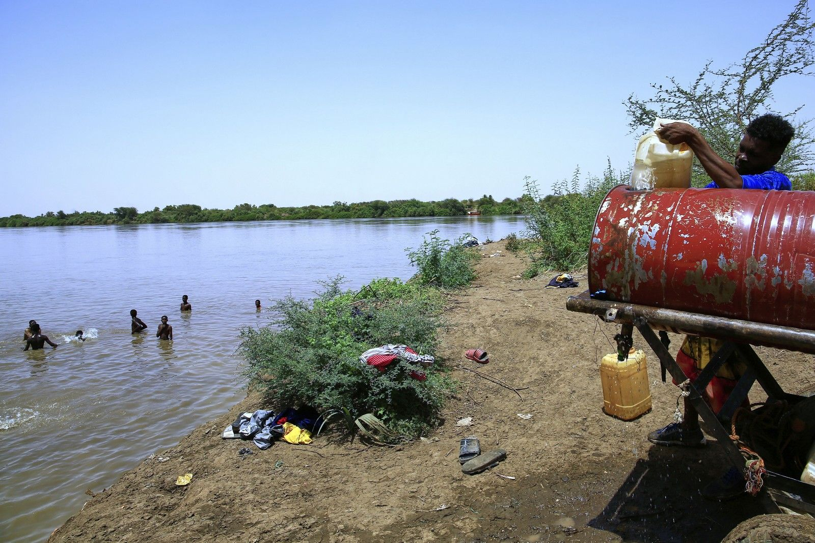 Δραματική η κατάσταση με το καθαρό, πόσιμο νερό στο Σουδάν