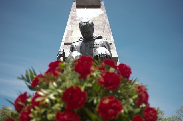 Η Ευρώπη τιμά τα 80 χρόνια από την Ημέρα της Νίκης εν μέσω νέων προκλήσεων