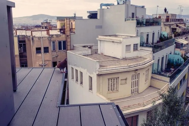Συνεχίζεται η άνοδος της αξίας των ακινήτων στα Δυτικά Προάστια της Αθήνας – Πώς επιδρά στα ενοίκια
