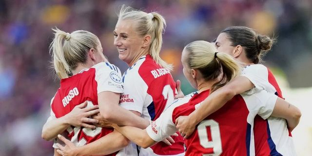 Άρσεναλ – Μπαρτσελόνα 1-0: Οι Λονδρέζες εκθρόνισαν τις Καταλανές και επέστρεψαν στην κορυφή μετά από 18 χρόνια