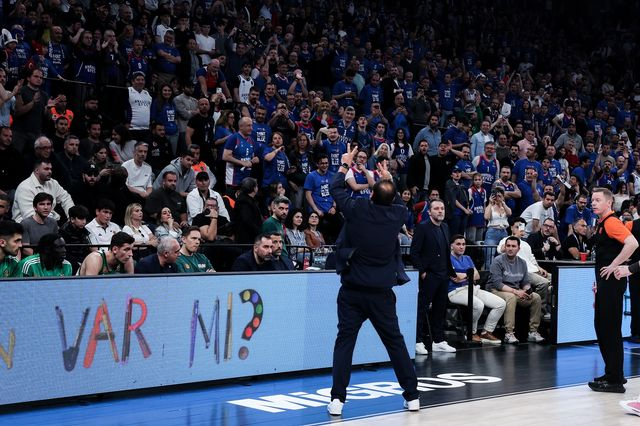 EUROLEAGUE 2024-2025 / PLAYOFFS / GAME-4 / ΑΝΑΝΤΟΛΟΥ ΕΦΕΣ - ΠΑΝΑΘΗΝΑΙΚΟΣ.