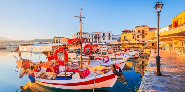 Κρήτη: Δυναμικό ξεκίνημα για τον τουρισμό, συγκρατημένη αισιοδοξία για τη συνέχεια