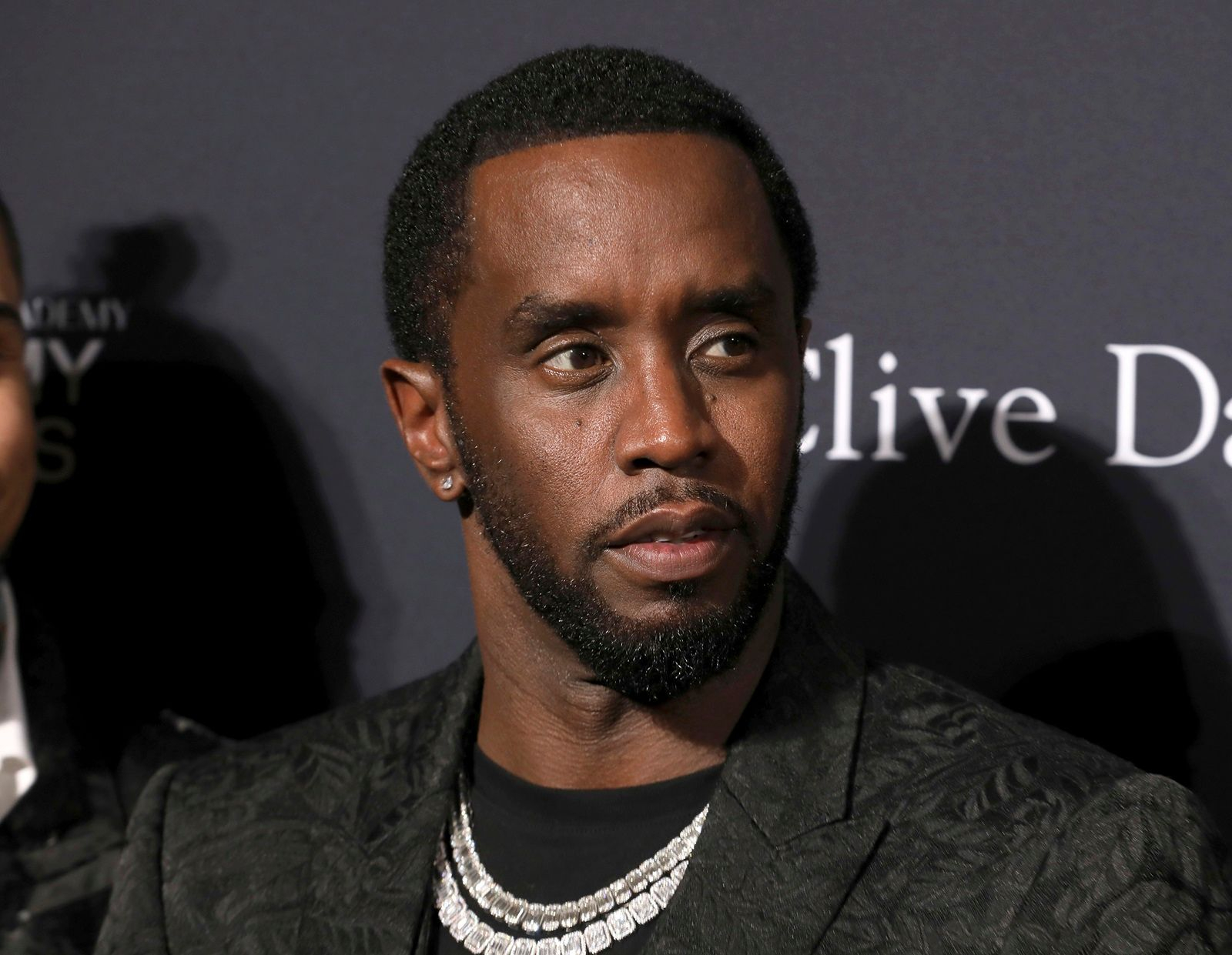 Μπορεί ο Diddy να κατηγορηθεί για τη δολοφονία του Tupac;