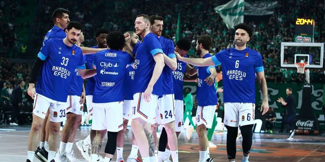 Έρευνα της ΕΛ.ΑΣ για τα πυροτεχνήματα στο ξενοδοχείο της Εφές πριν το Game 5 με τον Παναθηναϊκό