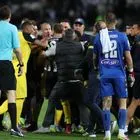 ΠΑΟΚ – ΑΕΚ: Μεγάλη ένταση και γενική σύρραξη στο ημίχρονο