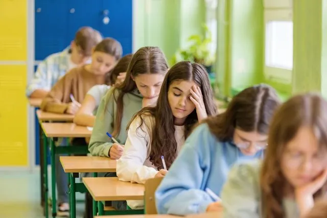 Εξετάσεις για Πρότυπα: Κάνουν το φροντιστήριο απαραίτητο – Τα τεχνάσματα και τα εκτός ύλης θέματα