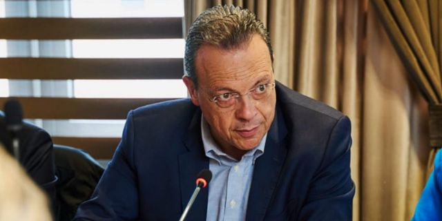 Φάμελλος: Συνώνυμο των λέξεων “υποκρισία” και “ψέμα” ο κ. Μητσοτάκης
