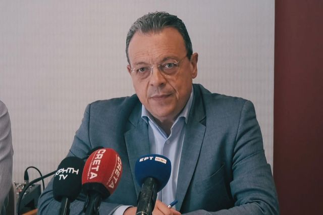 Φάμελλος: “Αναζητούμε πρόταση προανακριτικής με 30 βουλευτές”