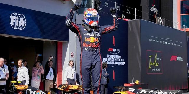 Formula 1: Νίκη οδηγικής πυγμής και στρατηγικής ευφυίας του Φερστάπεν στην Ίμολα