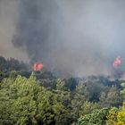 Υπό μερικό έλεγχο η φωτιά στα Μέθανα