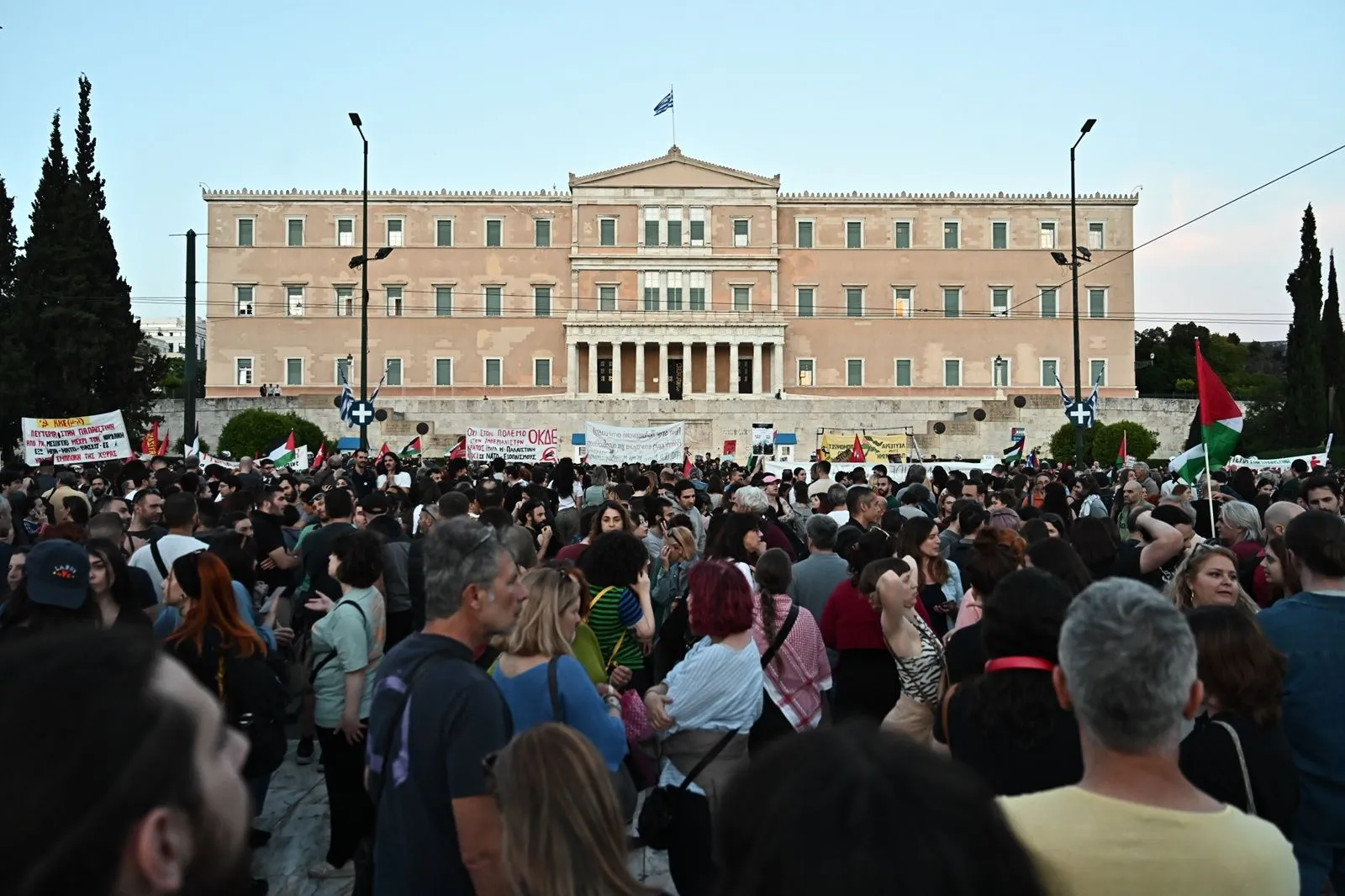 Συγκέντρωση αλληλεγγύης στην Παλαιστίνη στο Σύνταγμα, από την Παλαιστινιακή Παροικία Ελλάδος και την "Πρωτοβουλία Αλληλεγγύης στον Παλαιστινιακό Λαό Εργατικών Σωματείων και Συλλογικοτήτων", Τετάρτη 21 Μαΐου 2025.