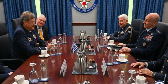 Επίσκεψη αρχηγού ΓΕΑ στις ΗΠΑ: F-35 και αμυντική συνεργασία στο επίκεντρο