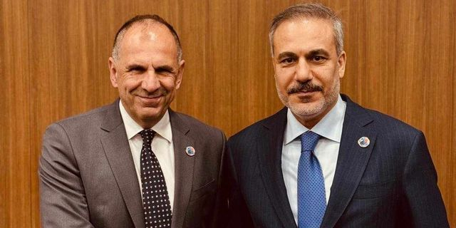 Συνάντηση Γεραπετρίτη – Φιντάν, στο περιθώριο της Συνόδου ΥΠΕΞ του ΝΑΤΟ