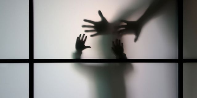 Λάρισα: Απολογείται την Τετάρτη η μητέρα των δύο ανηλίκων που έφεραν σημάδια κακοποίησης