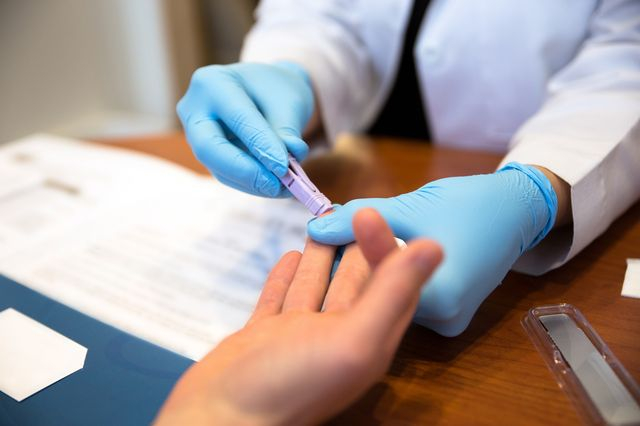 Εξέταση για τον ιό HIV
