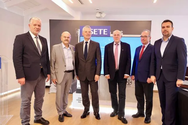 Στα 30 δισ. άμεσα και στα 80 δισ. έμμεσα το “δώρο” του τουρισμού στο ΑΕΠ