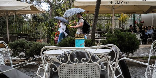 Καιρός: Αλλάζει το σκηνικό, έρχονται καταιγίδες και πτώση της θερμοκρασίας
