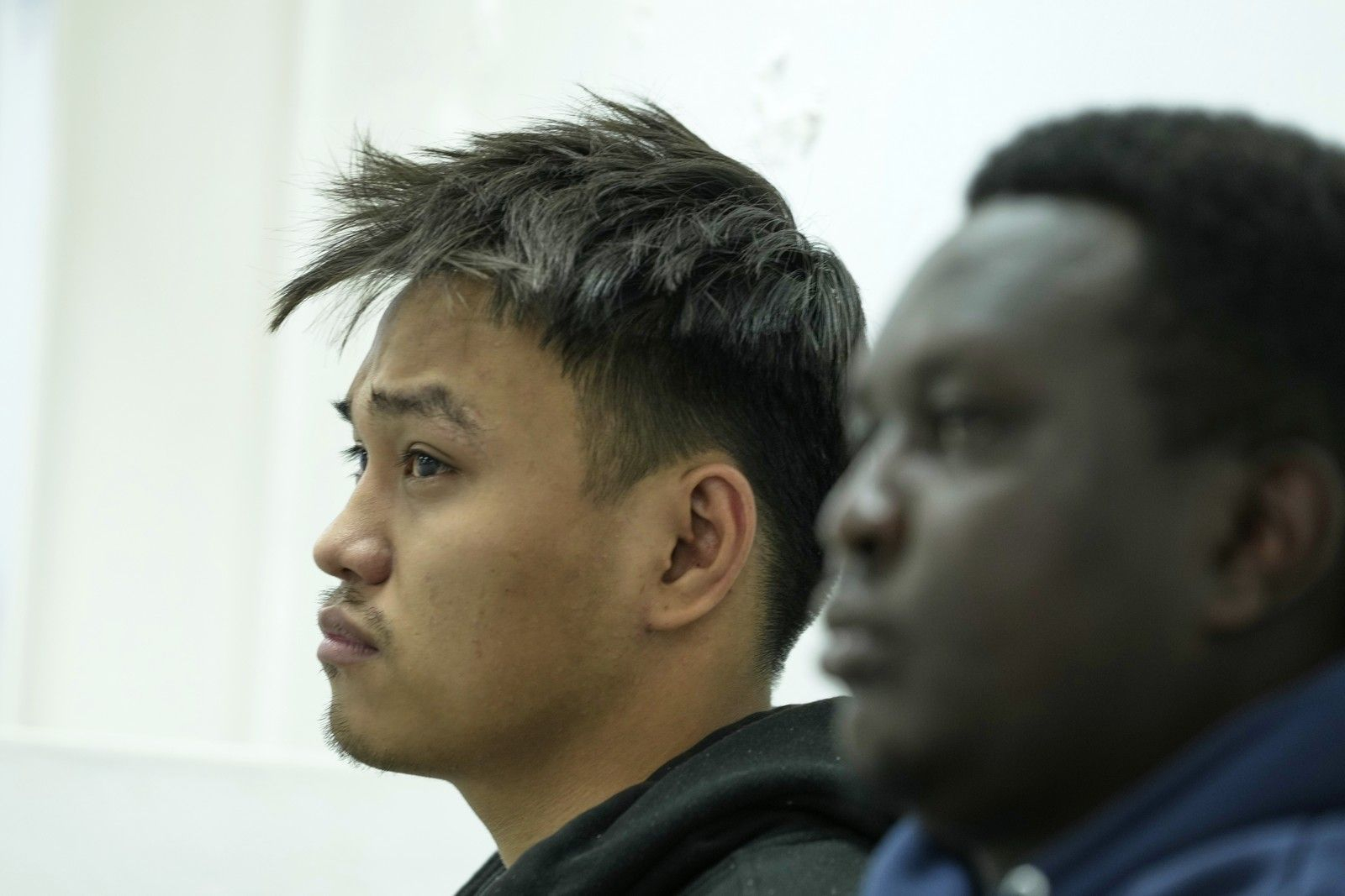 O Βιετναμέζος Ντουχ Χουνγκ Νγκουγέν και ο Κενυάτης Ντένις Νγκάνγκα