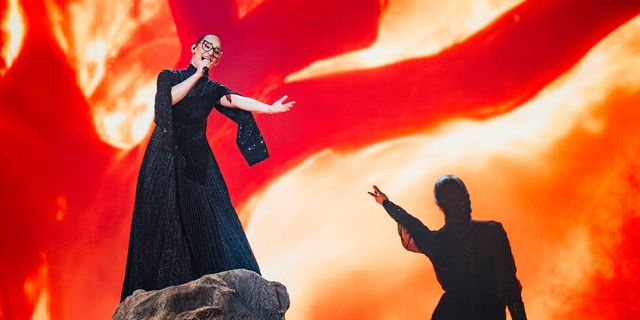 Η Klavdia ερμηνεύει την Asteromáta στη σκηνή της Eurovision 2025