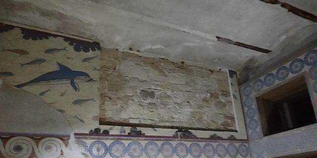 Κνωσός: Αντιδράσεις για την κατάρρευση τοιχογραφίας – Τι απαντά το ΥΠΠΟ