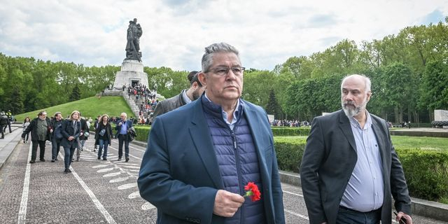 Κουτσούμπας στο Βερολίνο: 80 χρόνια από την Αντιφασιστική Νίκη των Λαών, κρατάμε τη φλόγα αναμμένη