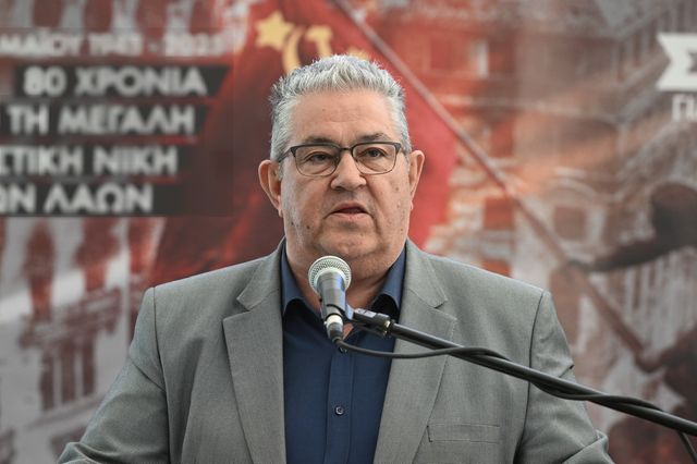 Συνάντηση Κουτσούμπα με φορείς Υγείας στο Βαθύ της Σάμου