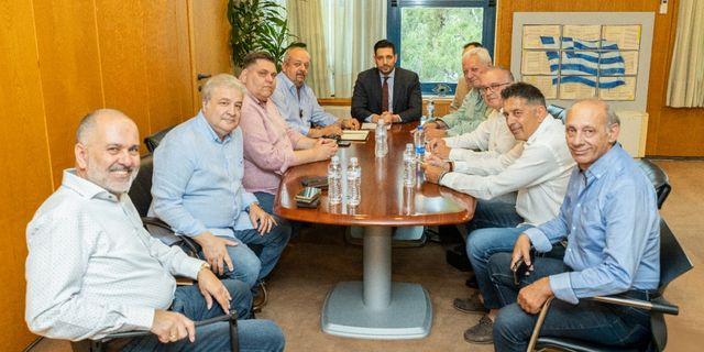 Συνάντηση Κυρανάκη με την Ομοσπονδία Ταξί – Τι συζήτησαν