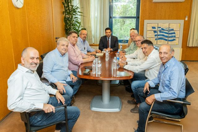 Συνάντηση Κυρανάκη με την Ομοσπονδία Ταξί – Τι συζήτησαν
