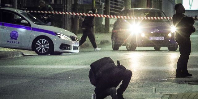 Άνω Λιόσια: Η θωράκιση του αυτοκινήτου έσωσε το μέλος της εγχώριας μαφίας