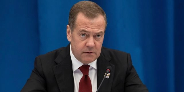 Μεντβέντεφ: Και τις νέες κυρώσεις θα τις αντέξουμε…