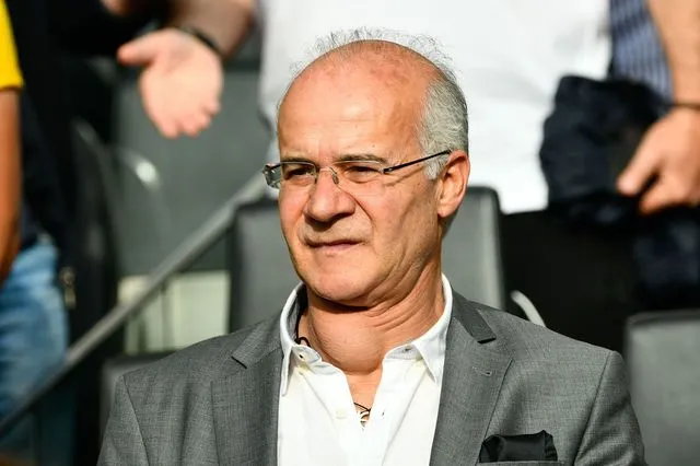 “Mitsi Var”: Αυλαία για την εκπομπή του Γιώργου Μητσικώστα στο Action24