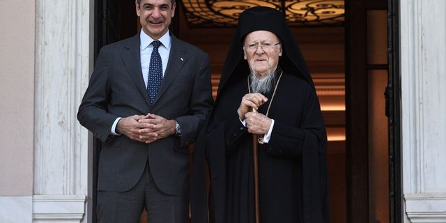 Μητσοτάκης σε Οικουμενικό Πατριάρχη: Η επίσκεψη σας μας δίνει δύναμη