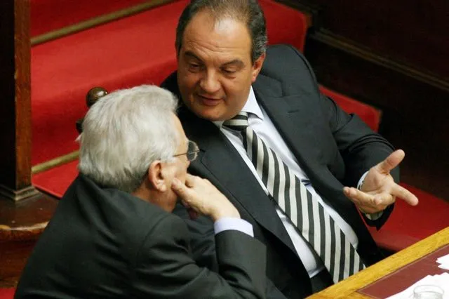 Καραμανλής για Μολυβιάτη: “Χάνω έναν πολύ δικό μου άνθρωπο”