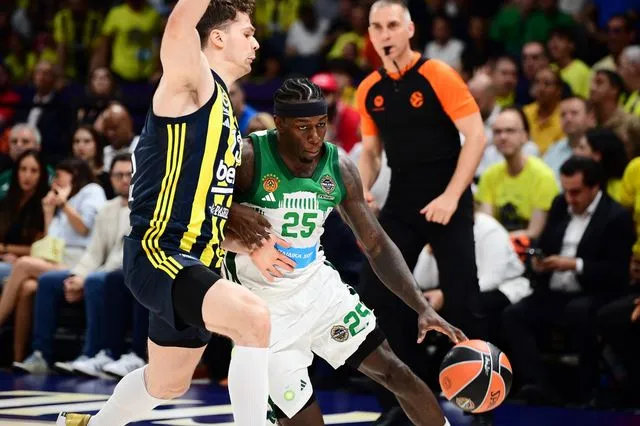 Φενέρμπαχτσε – Παναθηναϊκός AKTOR 82-76: Καθαρή ήττα για τους πράσινους, στον τελικό η Φενέρ