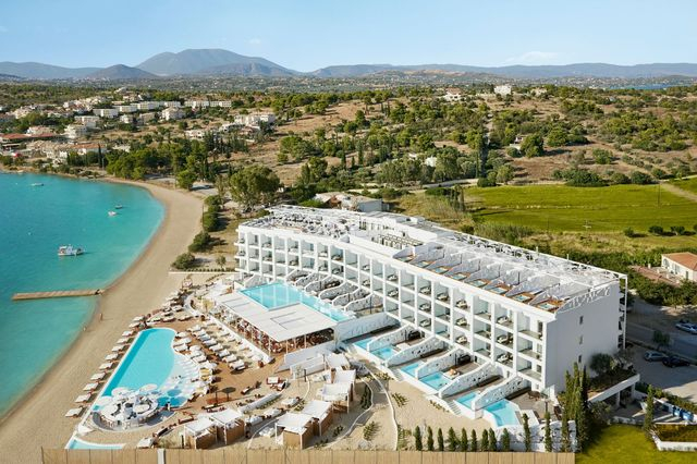 Το Nikki Beach Resort & Spa Porto Heli ανοίγει τις πύλες του την 1η Μαϊου