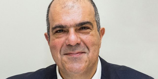 Ο Sir Στέλιος Χατζηιωάννου καλωσορίζει τη Tristan Capital Partners στη νέα ιδιοκτησιακή εποχή της easyHotel
