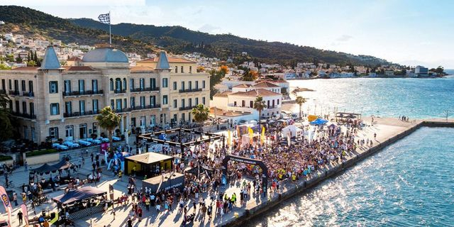 bwin: Λάμψη του Spetsathlon 2025 στις Σπέτσες