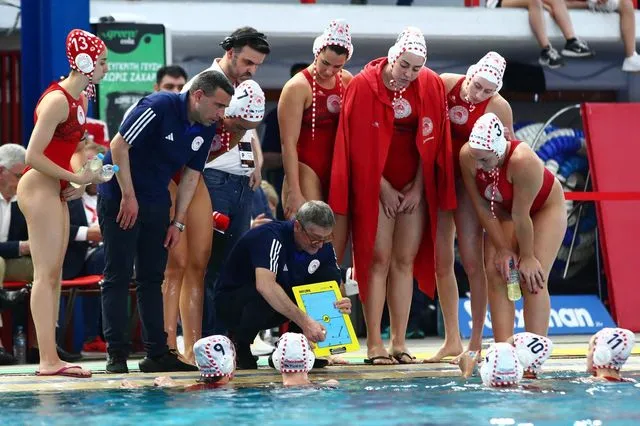 Ολυμπιακός – Φερεντσβάρος 18-11: Οι ερυθρόλευκες κατέκτησαν το χάλκινο μετάλλιο στο Final Four