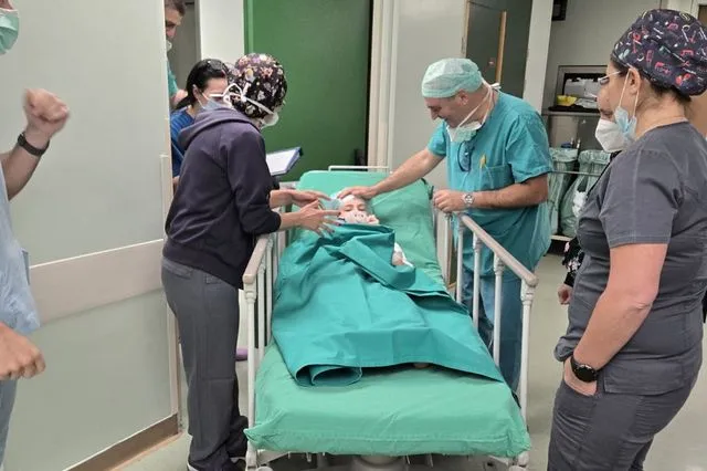 Ωνάσειο: Δύο επιτυχημένες μεταμοσχεύσεις νεφρού σε παιδιά χαμηλού σωματικού βάρους